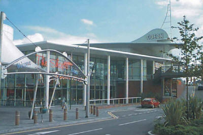 Multi-screen cinema, The Pines